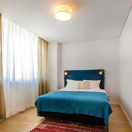 Serviced - Liberdade Apartman